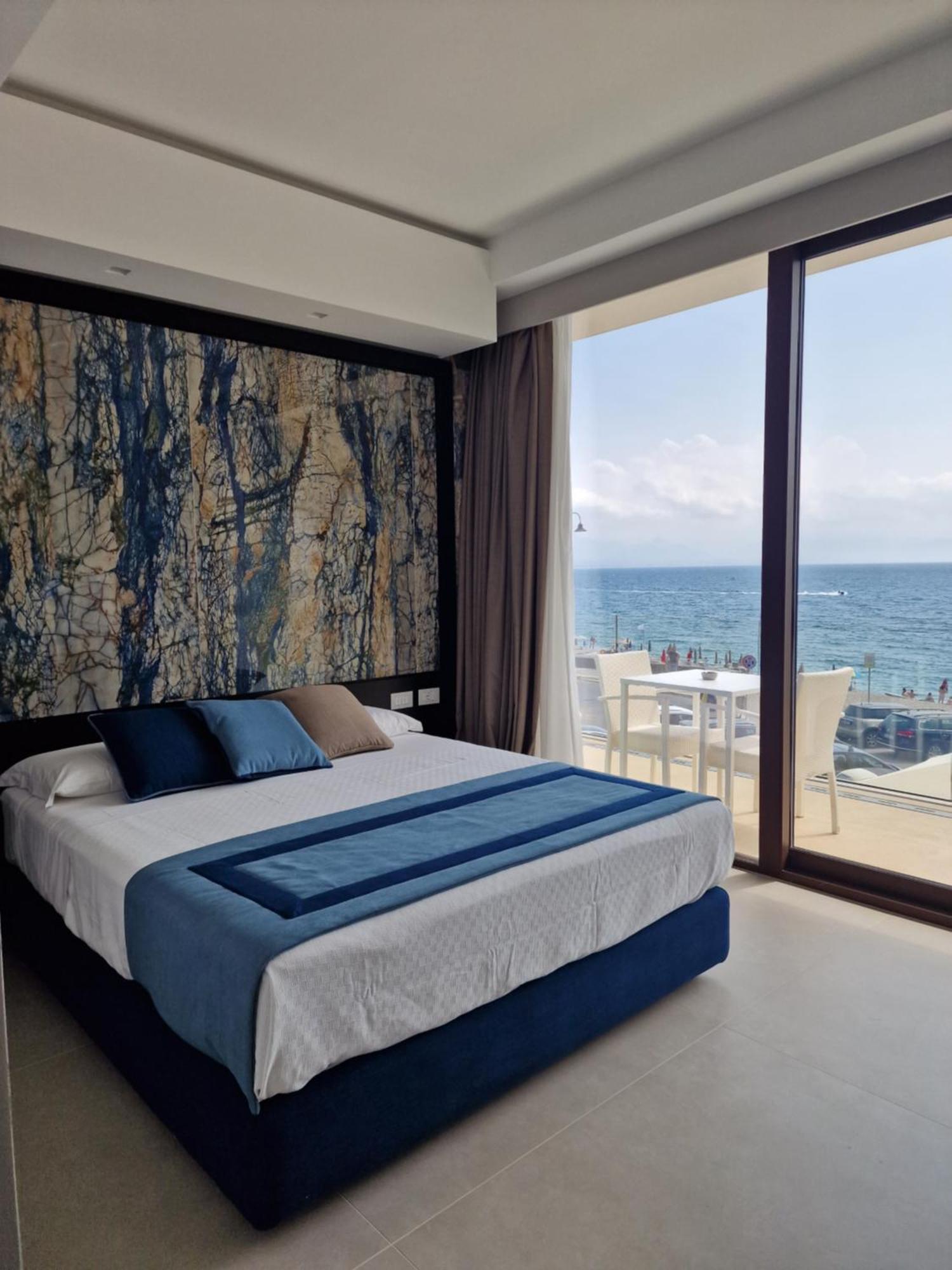 Ngonia Bay Boutique Hotel Milazzo Ngoại thất bức ảnh